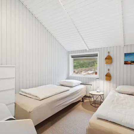 Keke - 2-5km From The Sea By Interhome